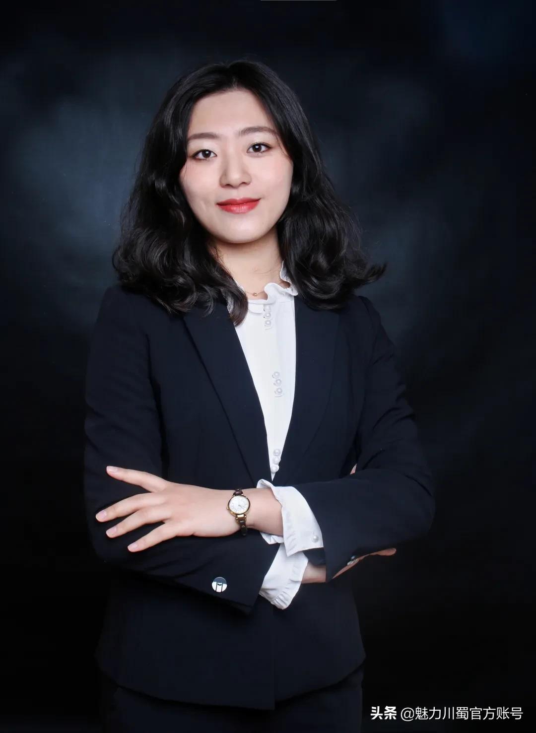 绵阳外国语学校李俊老师,绵阳外国语学校历史老师