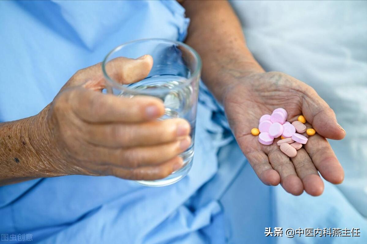 桥本甲状腺炎甲亢结节有什么药,甲状腺炎甲状腺结节甲亢咋治疗