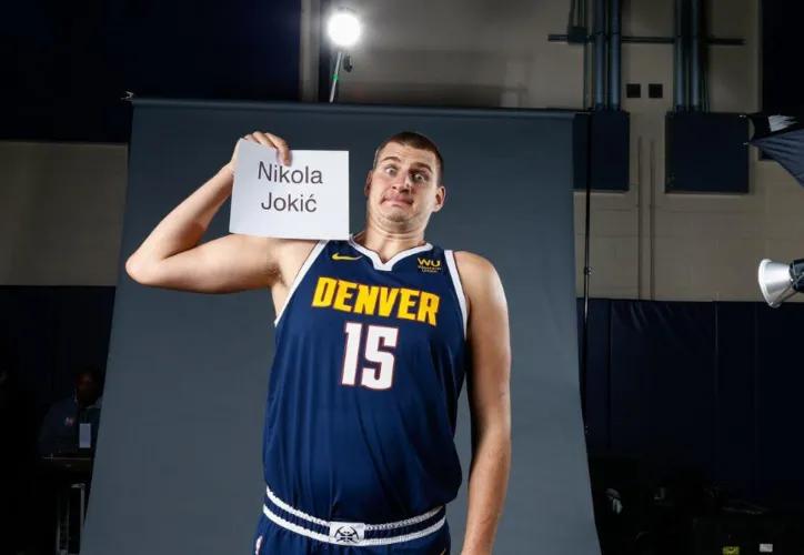 字母哥东契奇谁更有前途,字母哥东契奇谈nba强度