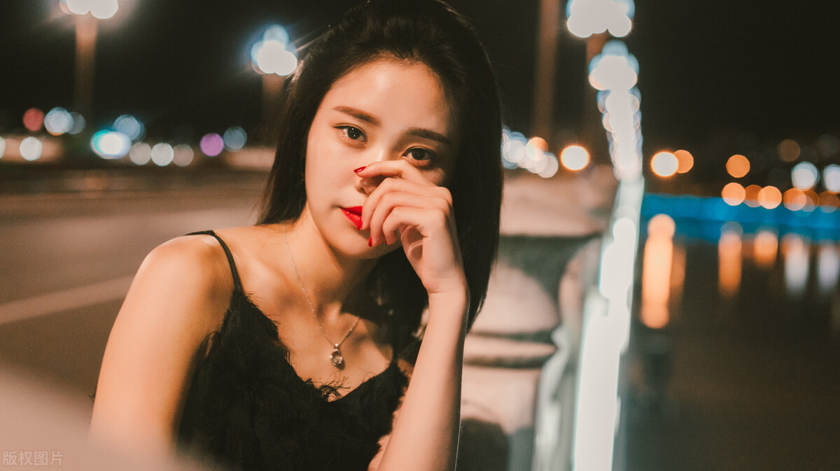 发自肺腑的伤感句子很悲伤想哭,让人感到悲伤的伤感句子瞬间秒哭