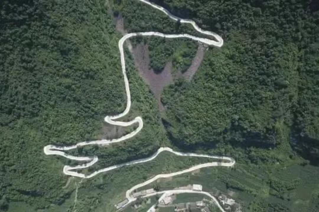 一个教体育的胖子,一个胖子教小孩视频