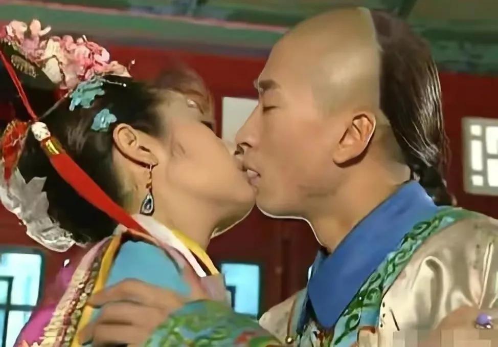 杨幂赵丽颖吻戏,赵丽颖拍吻戏什么表现