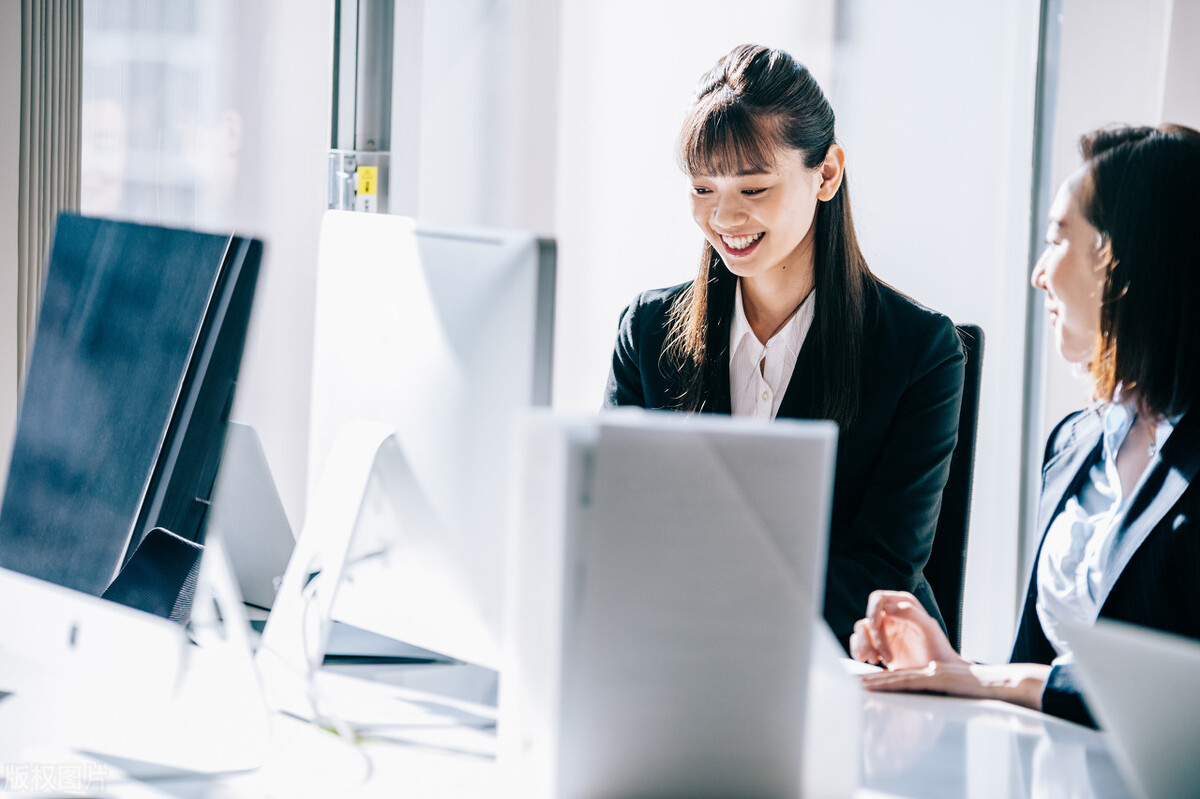 导购员工个人总结怎么写,玻璃厂员工个人总结范文