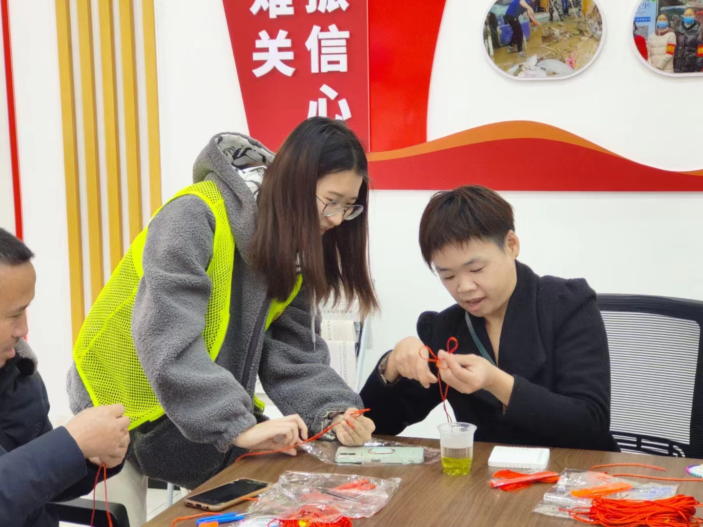 情系中国结,情系中国结共筑中国梦