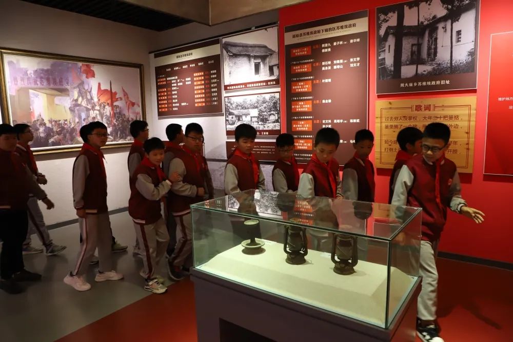 感恩母校扬帆远航图,固始学校研学之旅通知