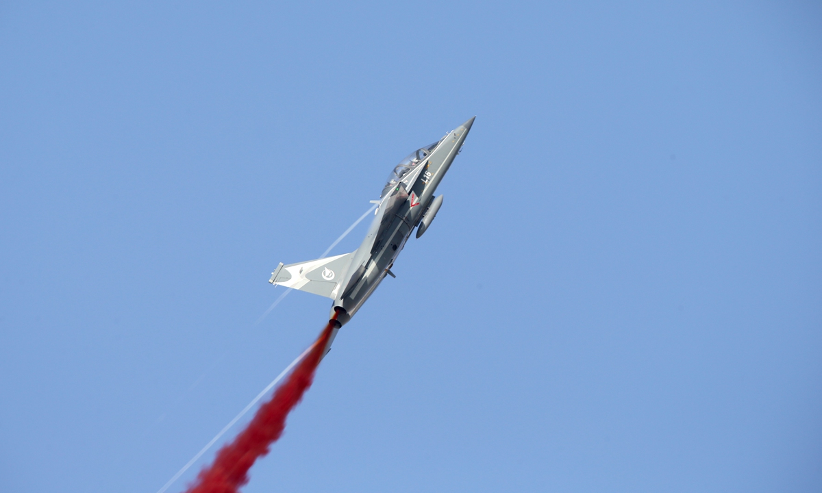 l-15飞机首飞成功,l-15战机