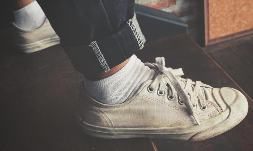 鞋子爱开胶？别用502粘！教你一招，省钱美观又牢固，贼实用