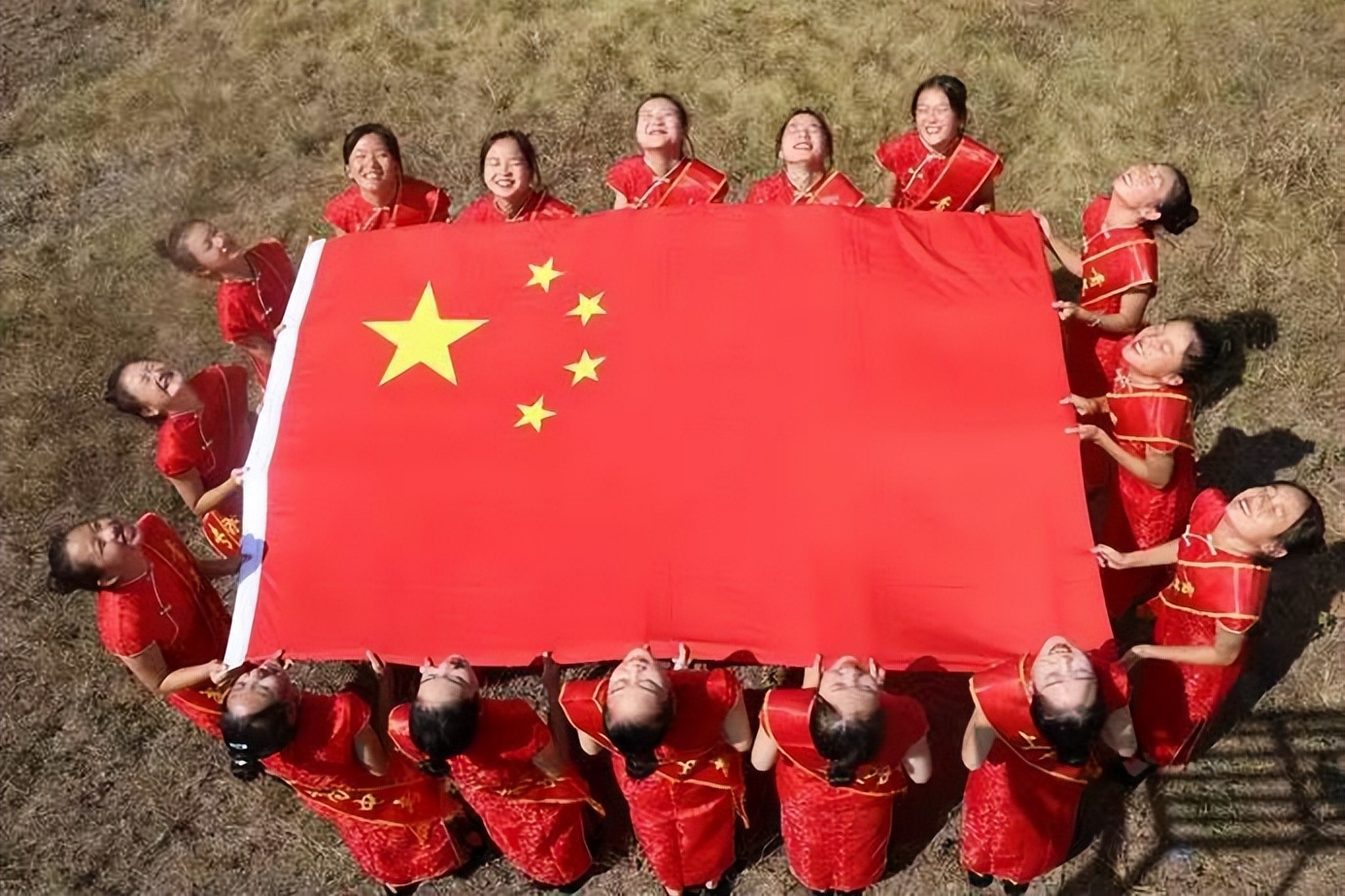 遇到打学生的老师家长怎么对付,遇到老师反馈打孩子怎样处理