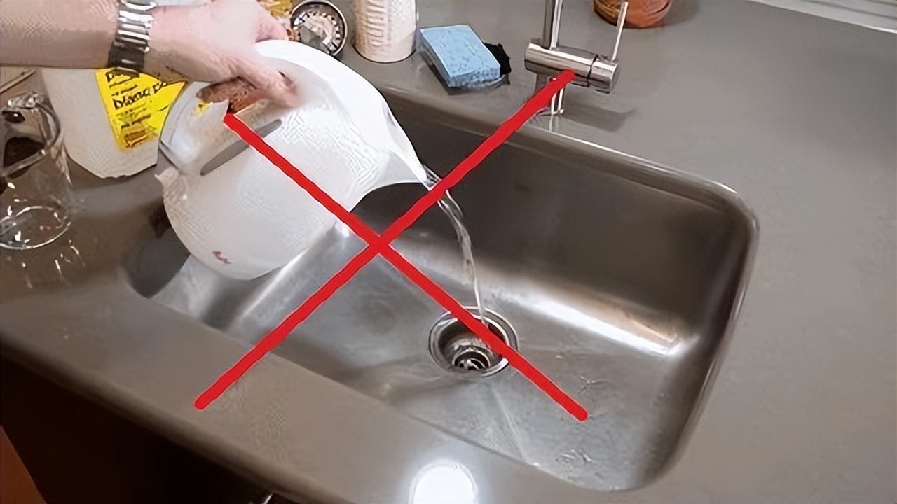 下水道堵塞了别再用热水,下水道堵塞可以倒开水么