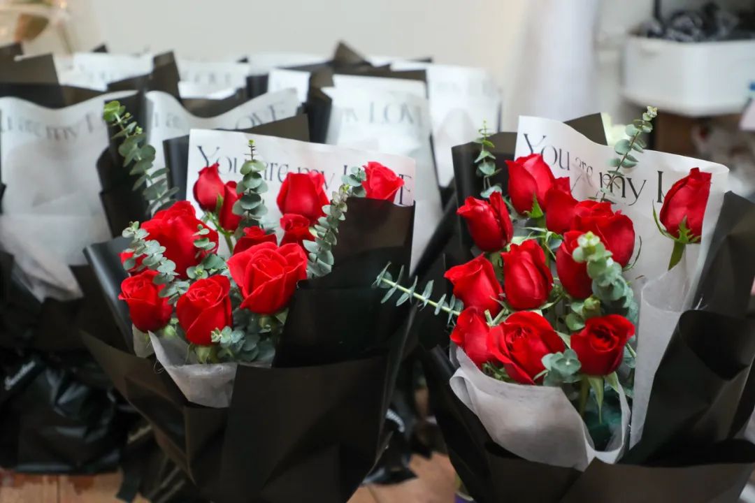 鲜花仪式感一个都不能少,鲜花仪式感高级