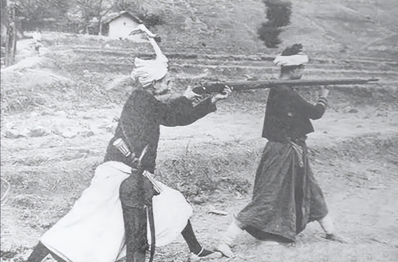 澶璁插皬鍙朵腹鍚庝汉,1955骞村皬鍙朵腹鍚庝汉鐜拌韩