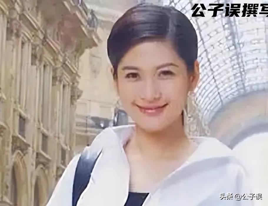 一张和冯小刚的“夜宿门”照片,彻底撕下了沈星的遮羞布