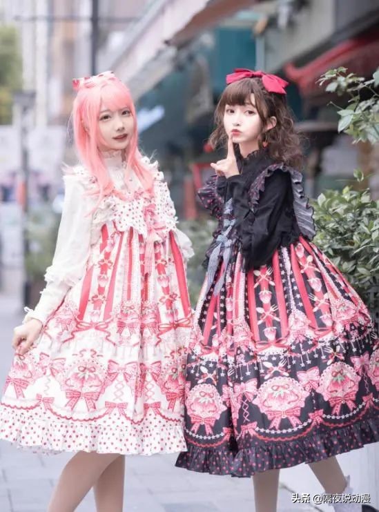 让打工人父母破防的“00后账单”，究竟是真爱？还只是韭菜？