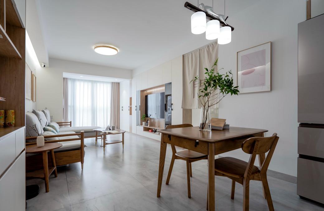 广东夫妇拒绝过度装修,年轻夫妻反对巨资买破房