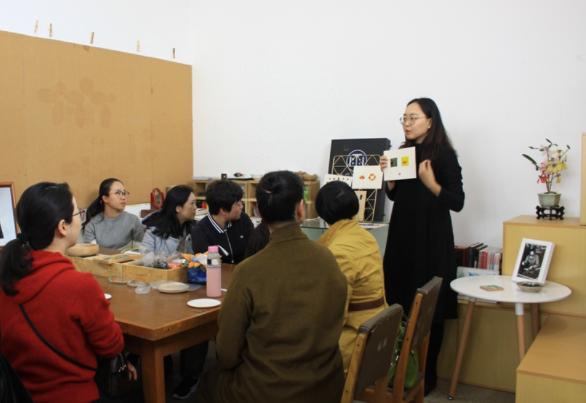 安徽一大学美术老师走红，气质古典眉目如画，堪称现实版“司藤”