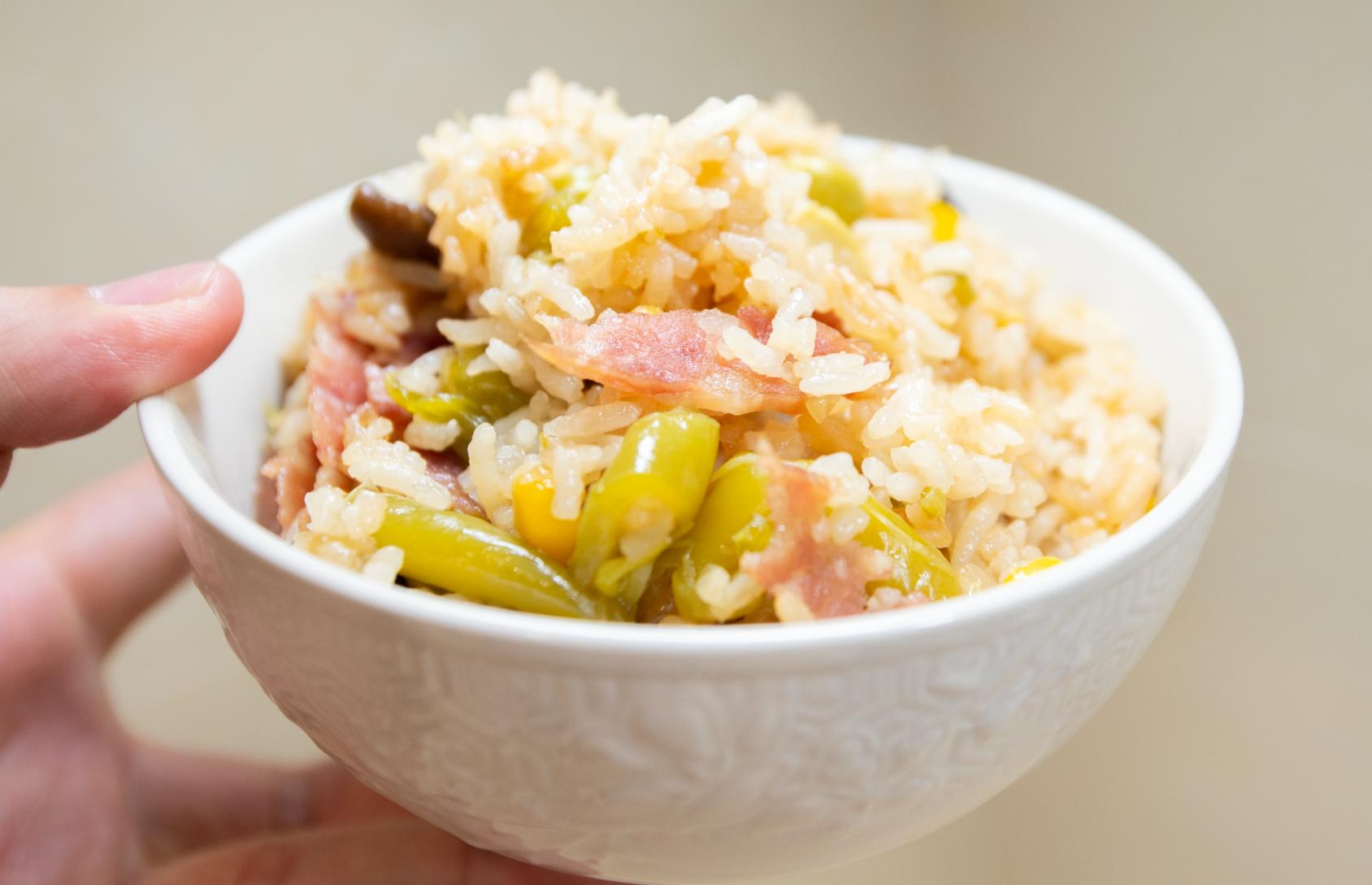 米饭煮的好和电饭煲有关系么,煮了5天的米饭还能吃吗