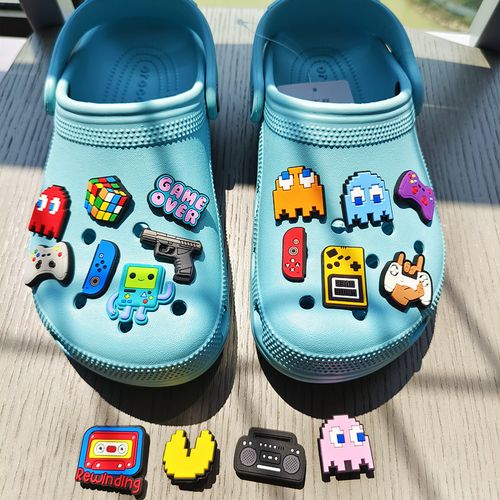 crocs洞洞鞋爆火,crocs新款洞洞鞋高清图