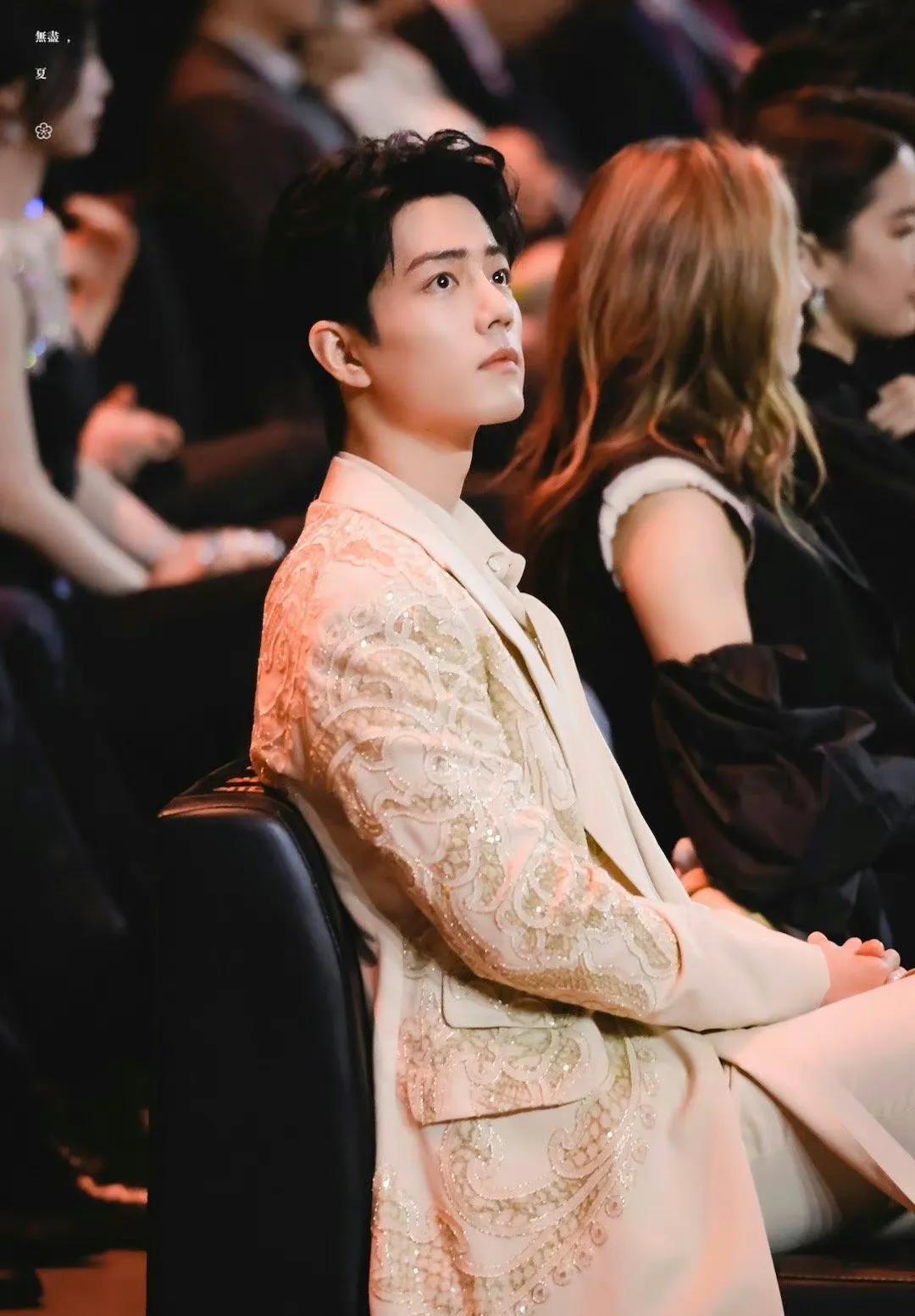 网友曝光的微博之夜明星座位安排,微博之夜座位图看明星咖位