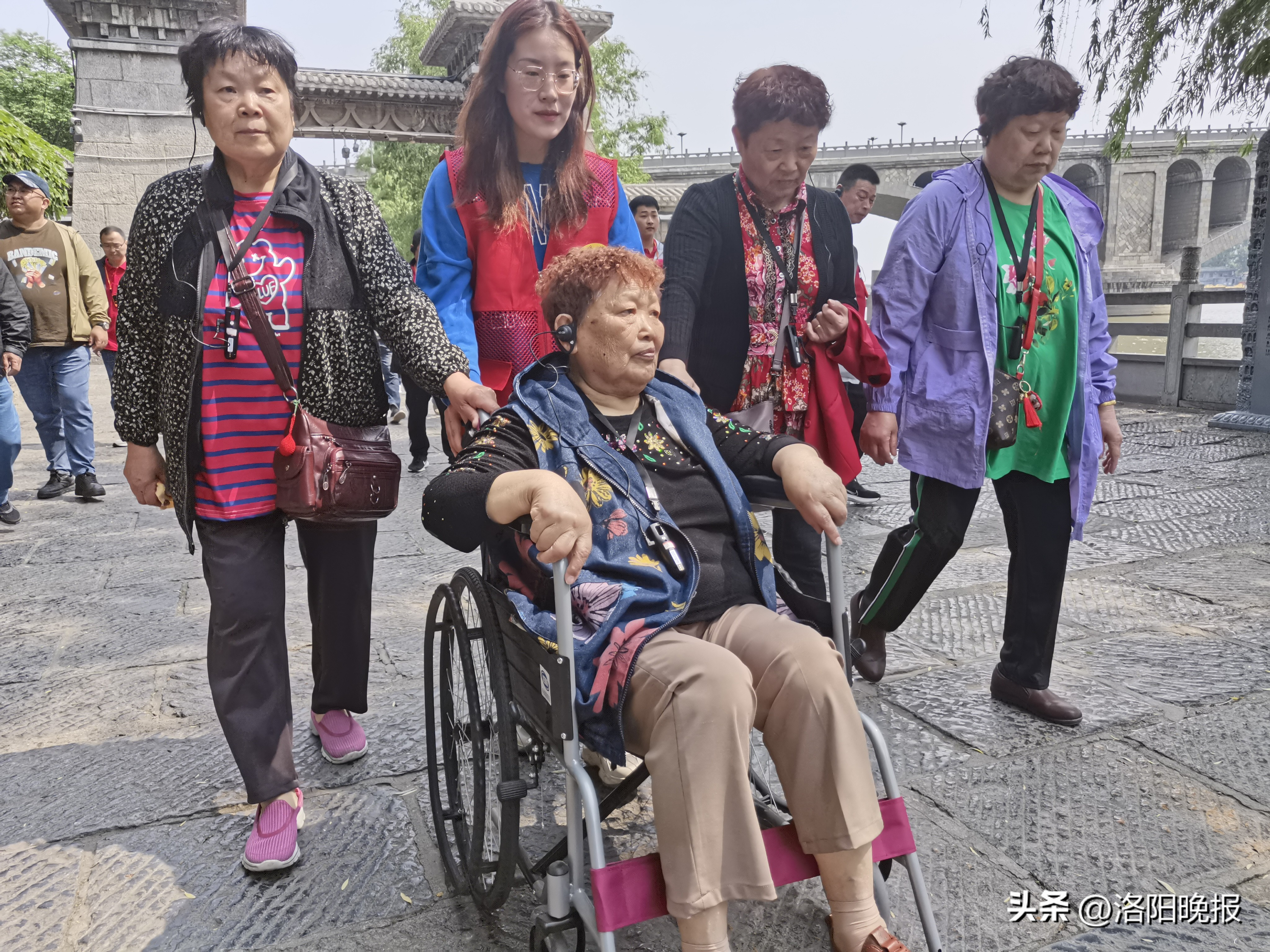 洛报牵线助力!时隔76年,上海四姐妹梦圆老家洛阳