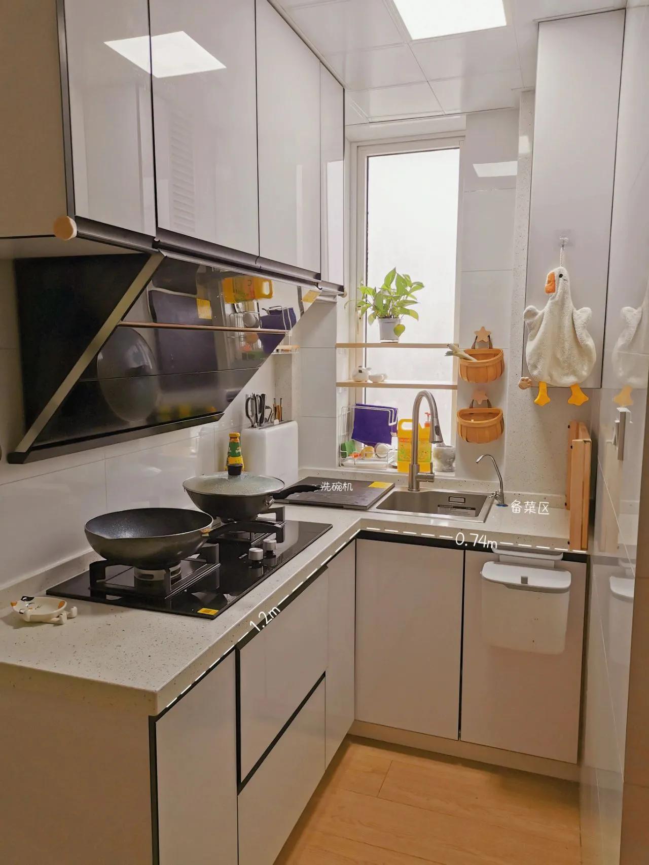 30平方大型家用厨房,30平方小厨房设计