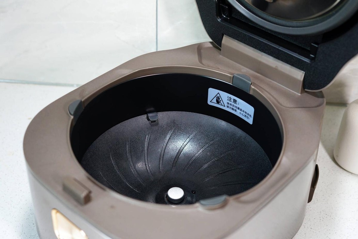 苏泊尔远红外ih本釜电饭煲价格,虎牌电饭煲和苏泊尔远红外哪个好