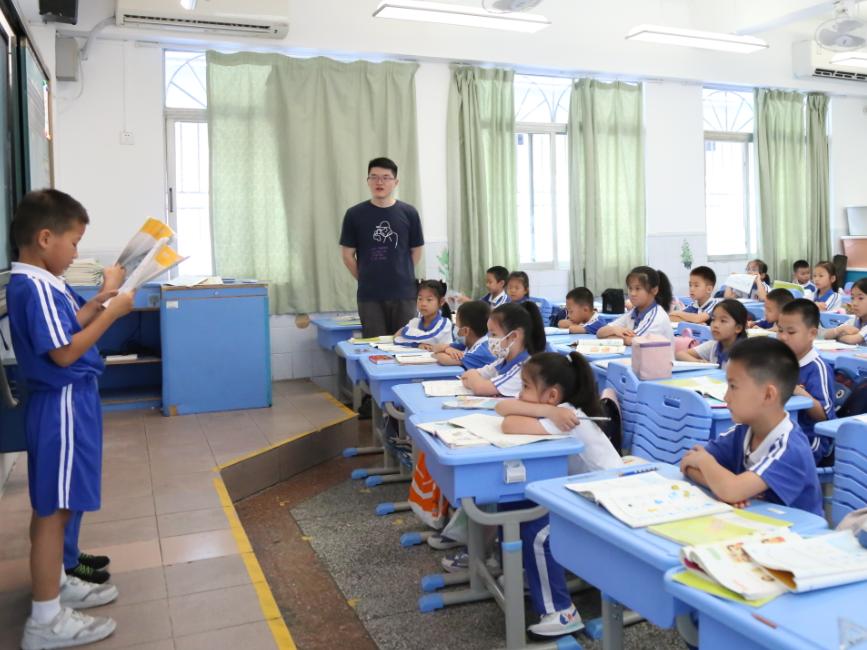 武鸣区红岭小学家长开放日,红岭实验学校上沙小学教师节表演
