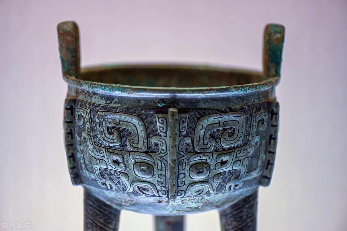 古代九鼎出现在什么年代,中国古代九鼎真的存在吗