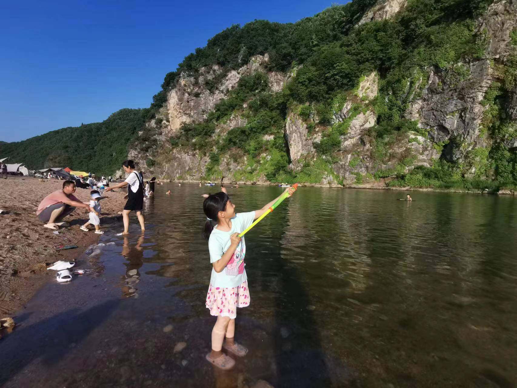 岫岩清凉山鲶鱼洞,岫岩鲶鱼洞里风景