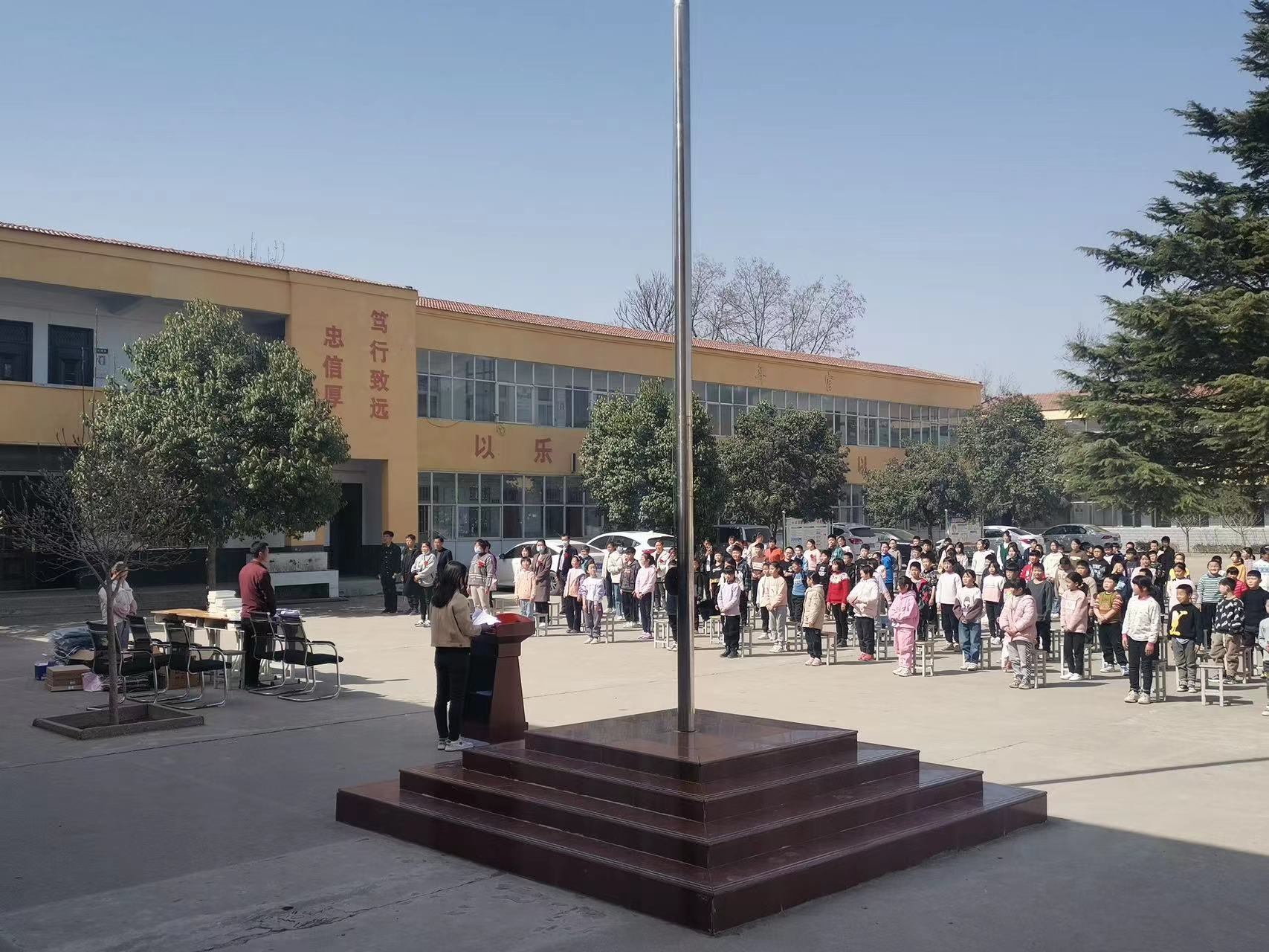 天池镇笃忠中心小学：2022-2023学年第一学期颁奖典礼