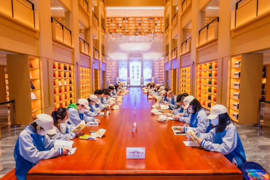 徐家汇书院上海打卡地,书香之旅徐家汇书院