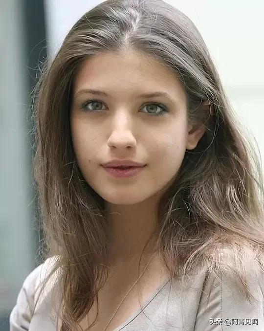 俄罗斯电影安娜合集,推荐几部俄罗斯美女电影