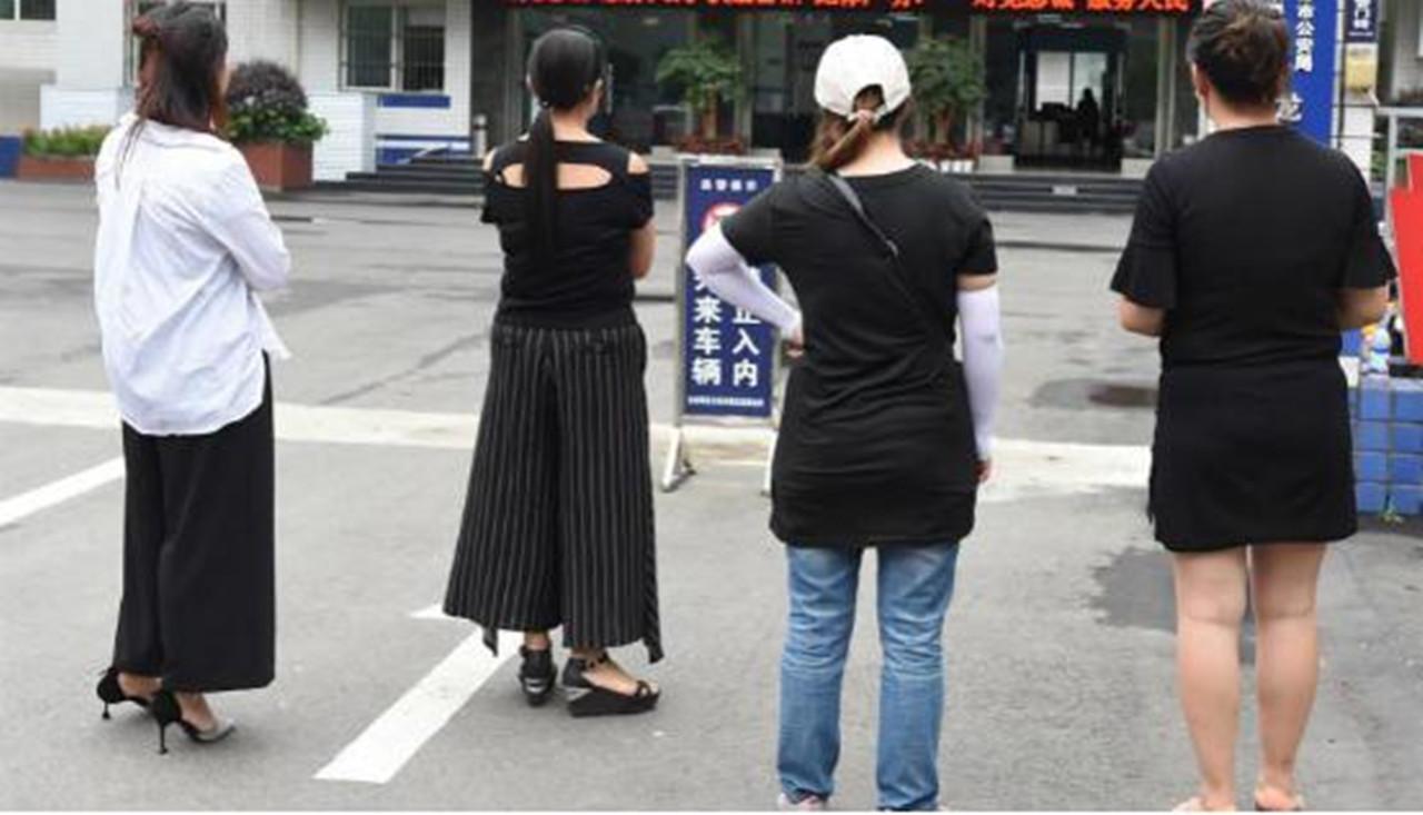 男子骗美女打赏主播,男子骗女主播不料剧情反转