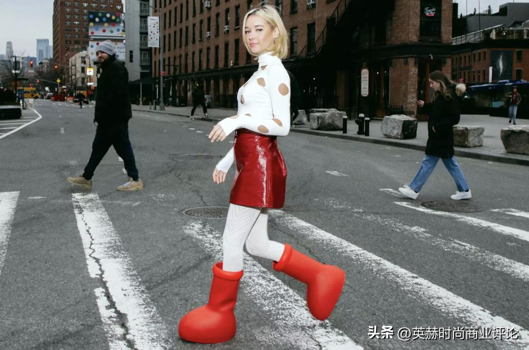 闃跨鏈ㄥぇ绾㈤瀷vs椹噷濂ュぇ澶撮澊,闃跨鏈ㄩ暱绛掗澊娼