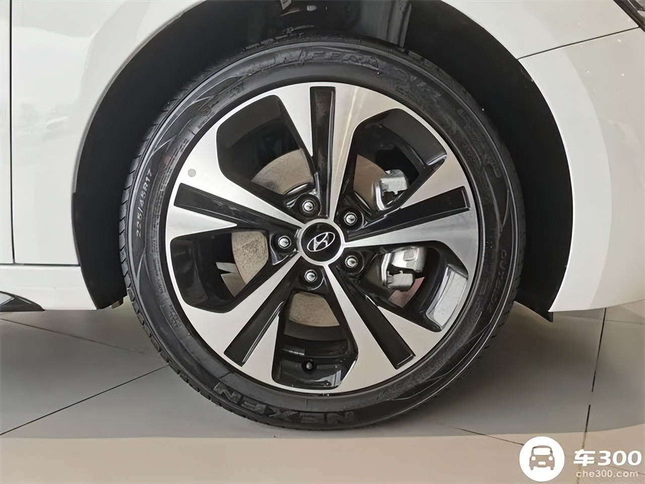 车300：入门就有190匹，月销量从2万跌至7辆，思域终结者不行了？