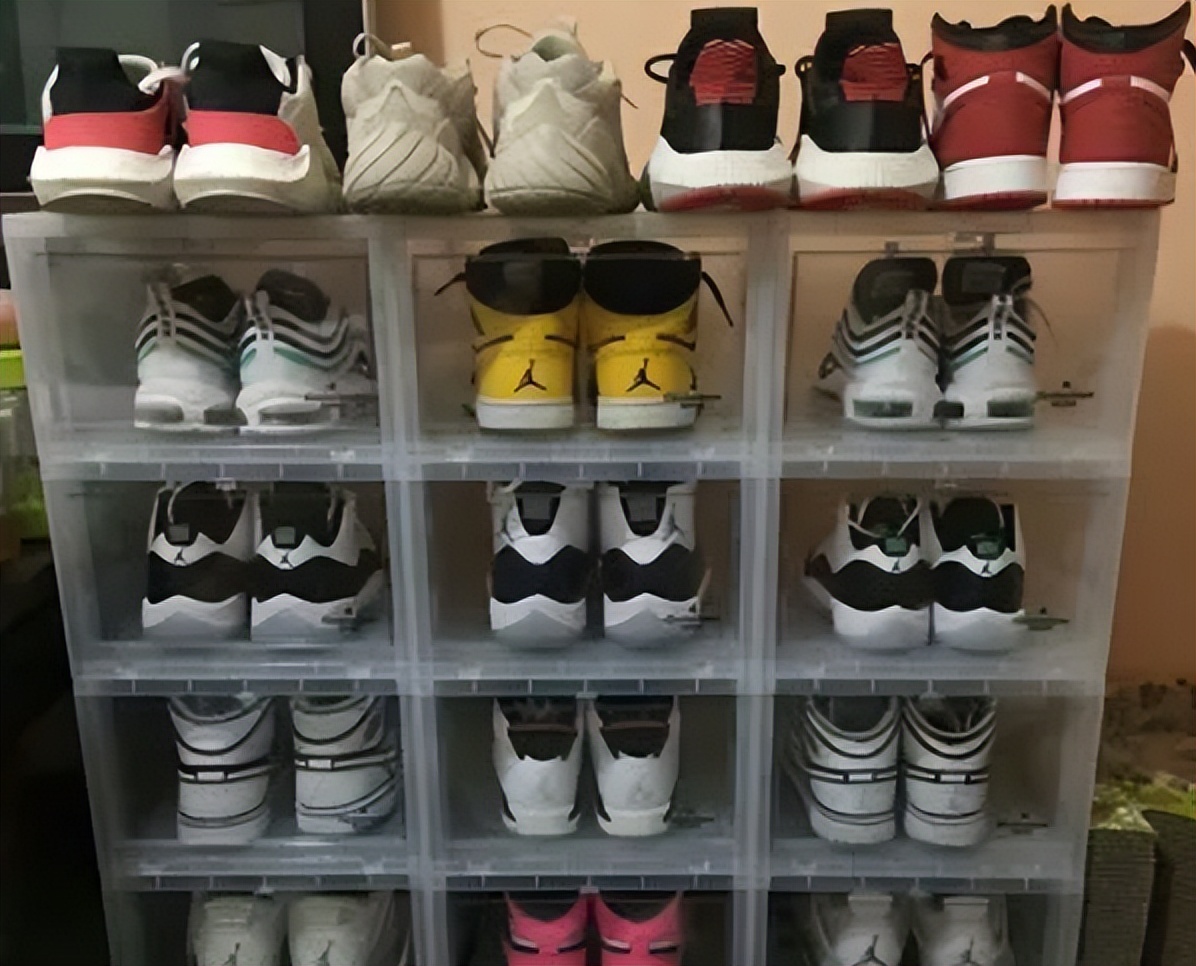 学校学生喜欢攀比鞋子,攀比鞋子的初中生怎么改变