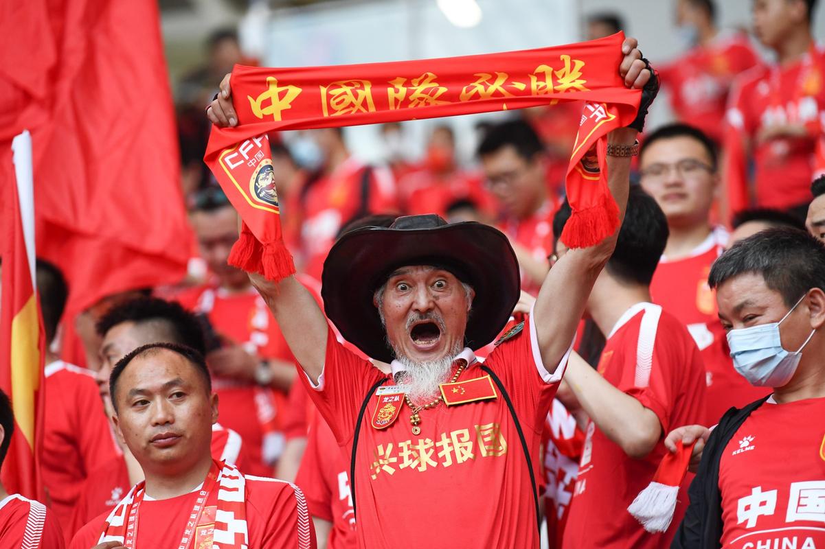 中国足球球队的爱恨情仇,中国足球踢大圈