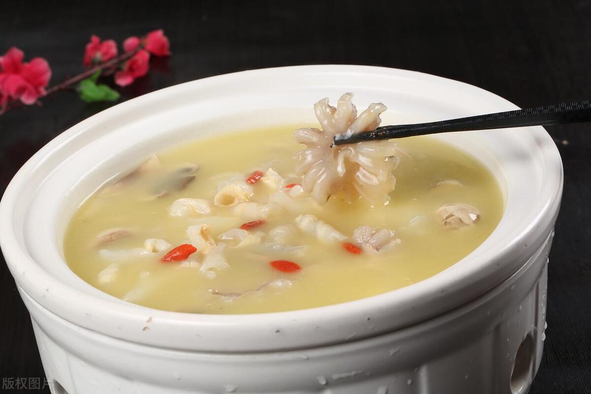 女儿偷喝饮料结果全身发热,牛鞭汤喝了特别乏力