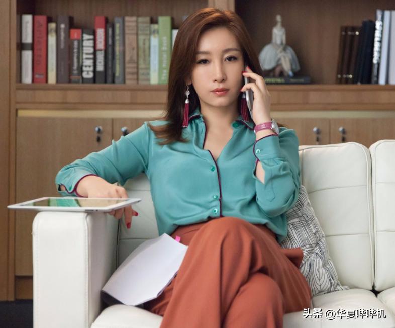 把10位“江湖大嫂”放一起做对比，这差距就出来了