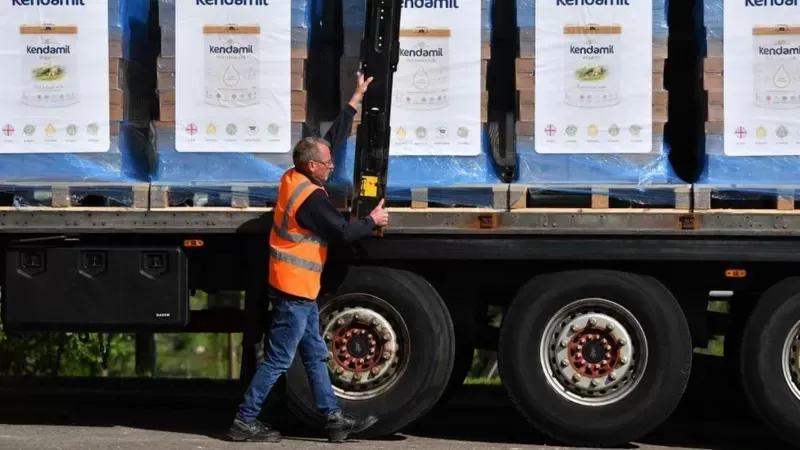 美国配方奶粉缺货率,目前美国婴儿配方奶粉短缺的状况