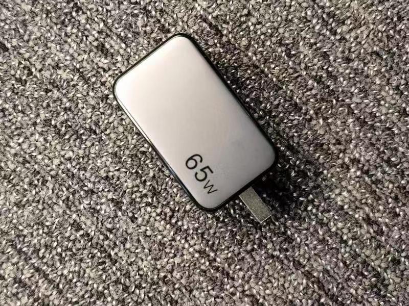 2023年最值得入手的充电宝,耐电且快充手机推荐