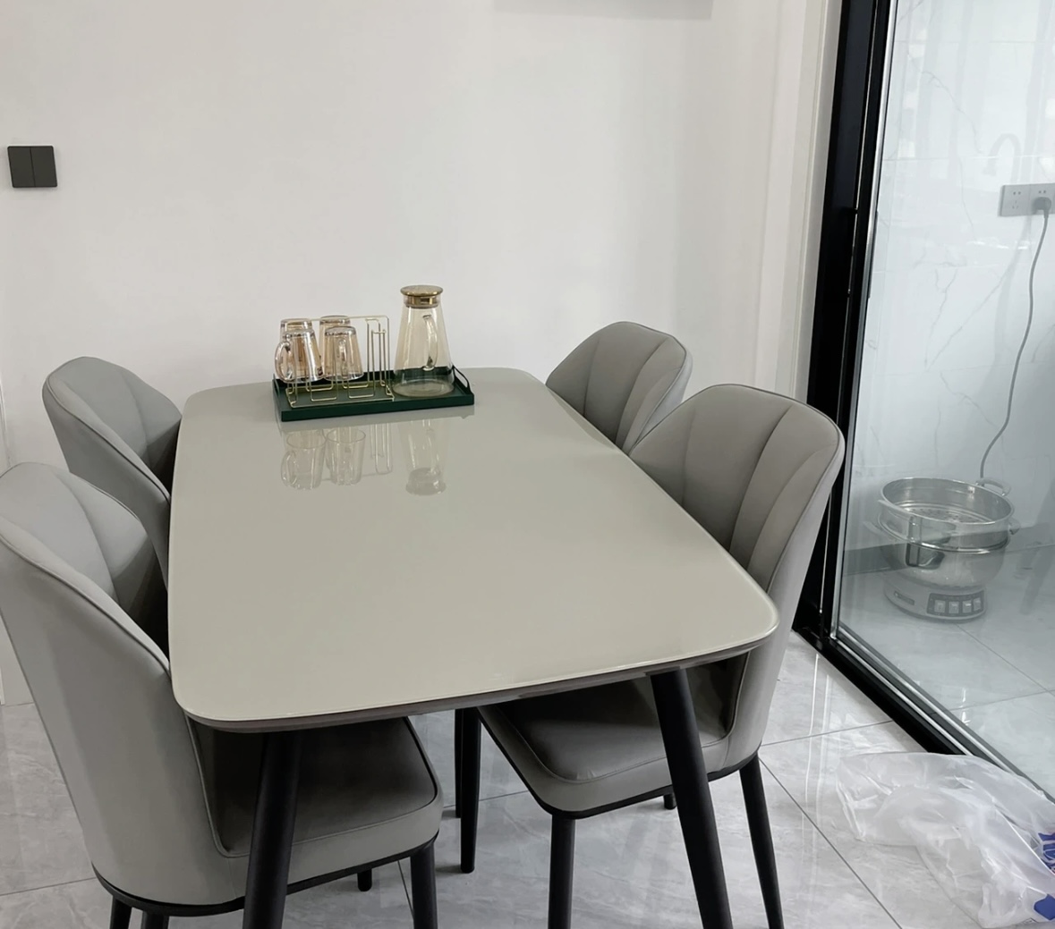 换了新餐桌,换餐桌岩板台面需要多少钱