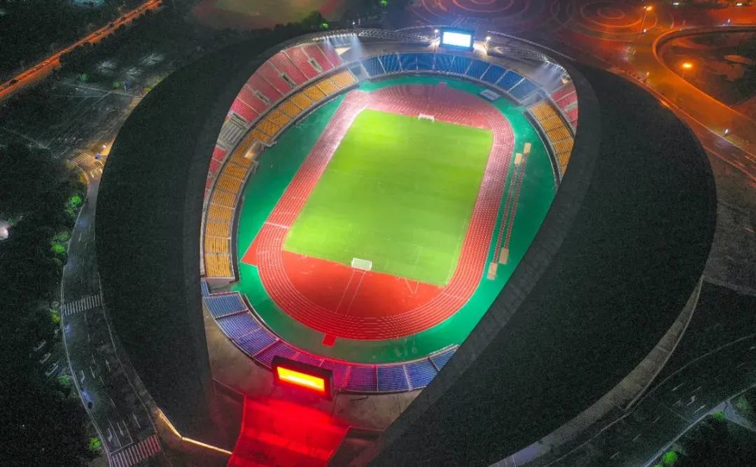 扛旗争先方面存在的差距,扛旗夺杯追赶超越