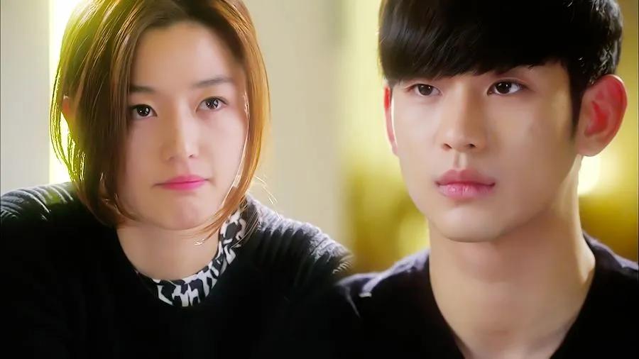 润唇膏韩系,润唇膏涂脸涂嘴的视频