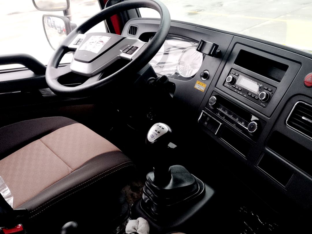 十堰龙信二手车市场雅阁,十堰龙信国际汽车城二手车直播