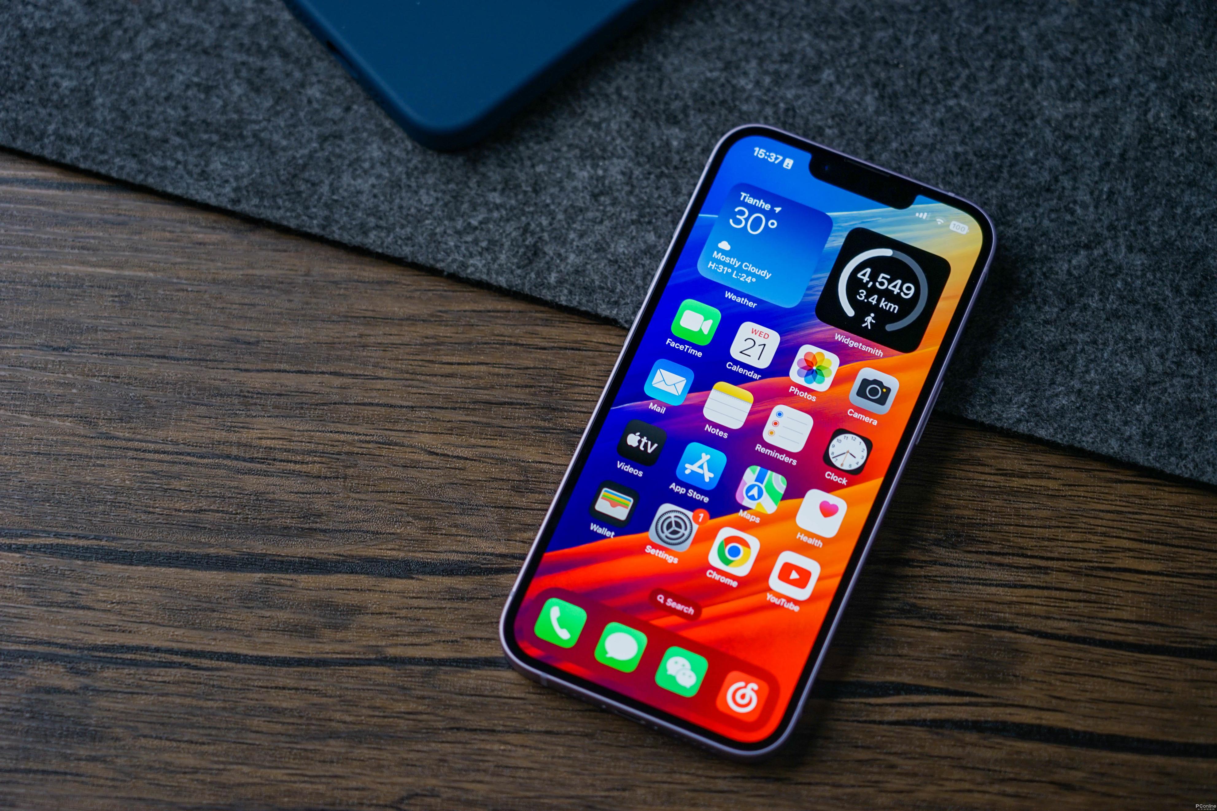 最新手机销量TOP5，网友：有钱人买iPhone，我只能买红米，扎心了