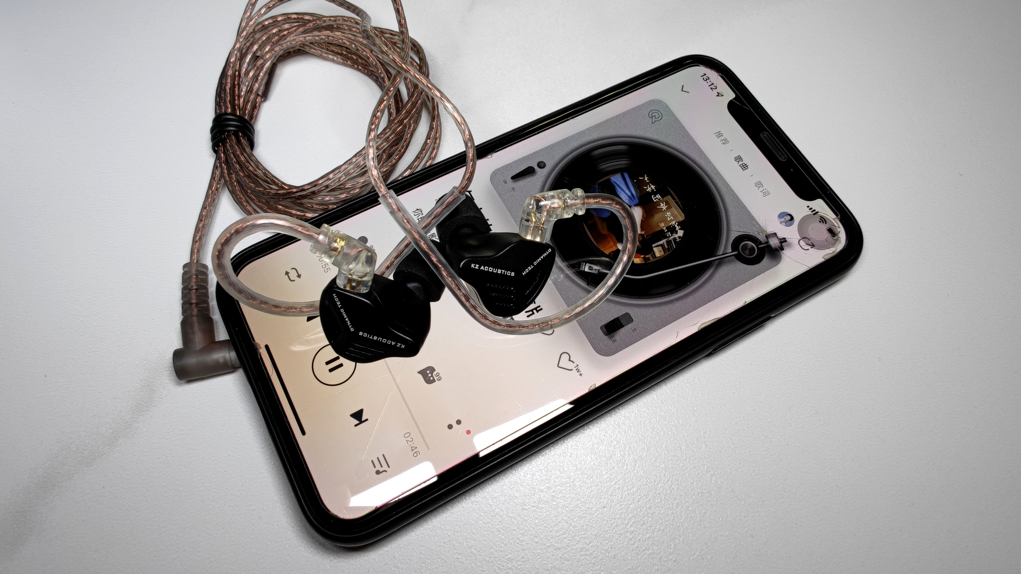 国产耳机kz怎么样,kzzsx12单元圈铁耳机评测