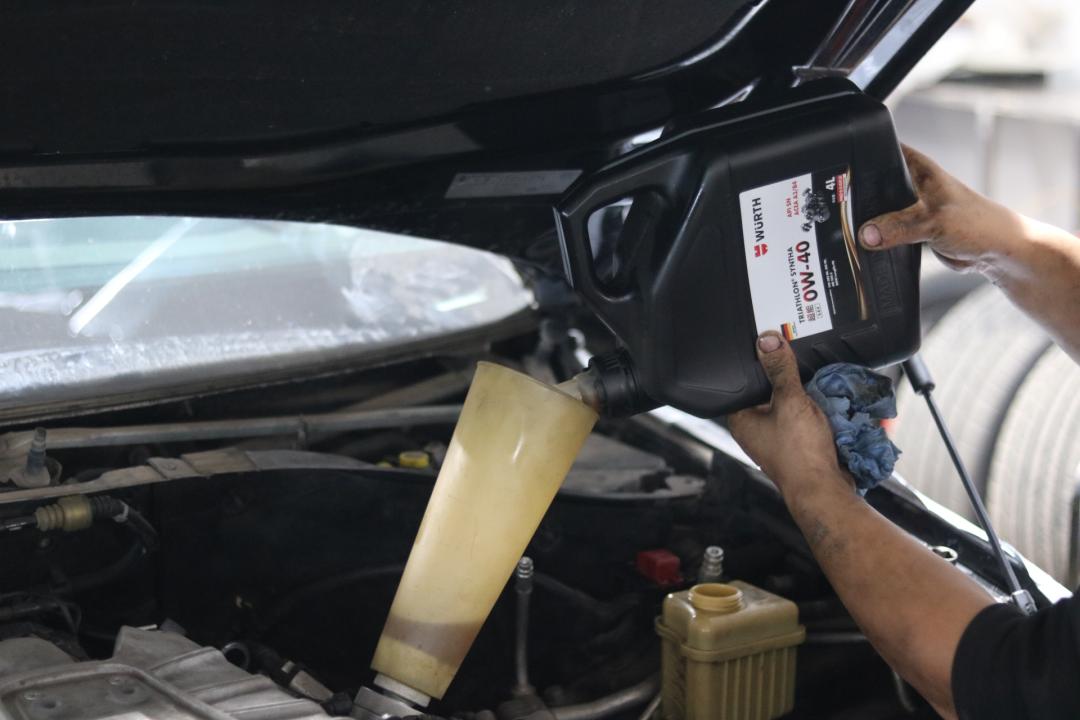 老款奥迪q74.2报废,奥迪q7新能源报废车