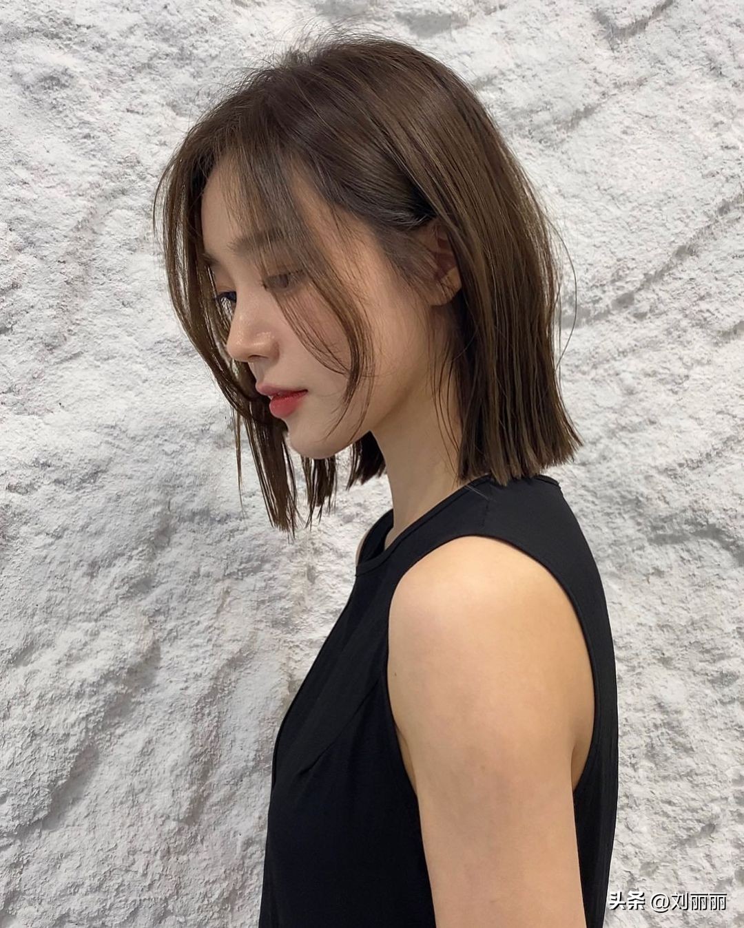 圆形女生什么发型能让五官立体,不太立体的圆脸女生适合什么发型