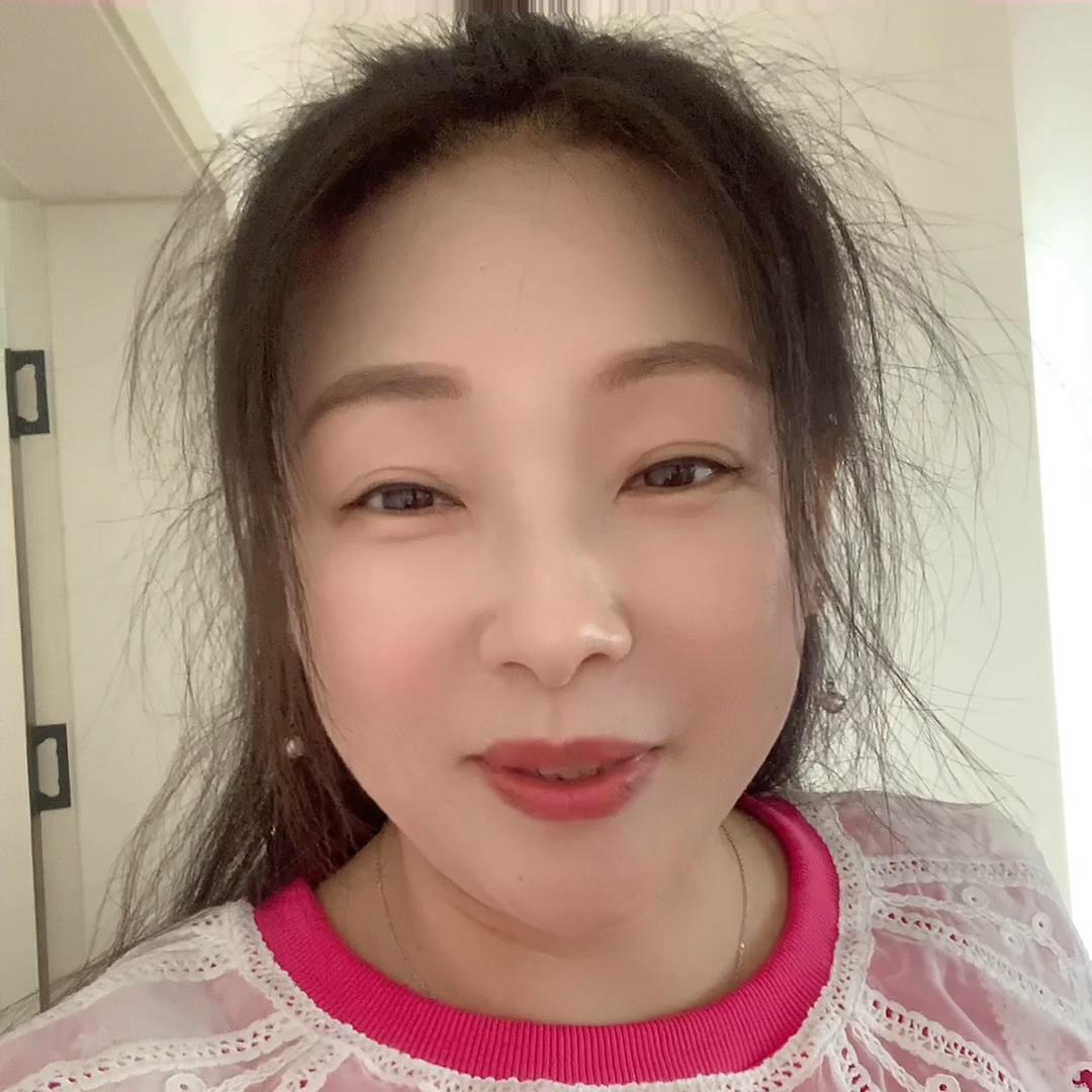 后来查了下这个品牌是个直销的产品@抖音短视频