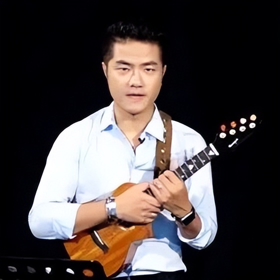 十八般武艺教学分解,尤克里里零基础入门小情歌